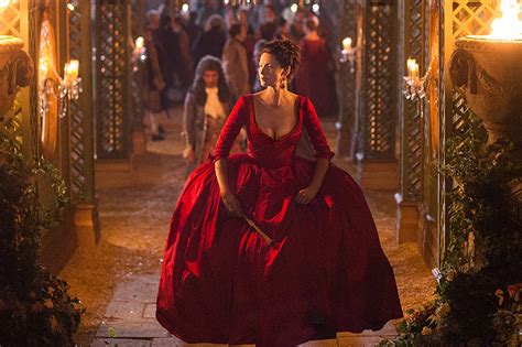 [Spoilers DiA] Outlander Exclusive: See the NSFW Dress That.